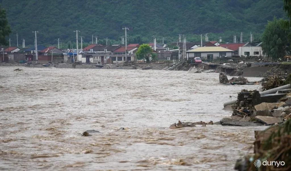 В результате ливней в столице Китая погибли 30 человек, эвакуированы свыше 80 тысяч жителей