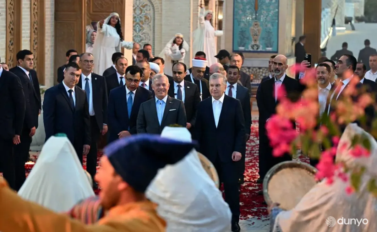 Президент Узбекистана и Король Иордании вместе посетили историко-этнографический парк «Вечный город» в Самарканде