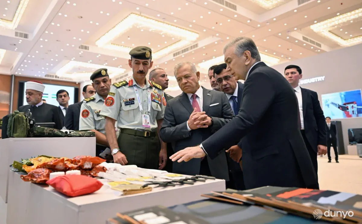 Король Иордании в сопровождении Президента Узбекистана ознакомился с промышленной выставкой производимой в нашей стране экспортоориентированной продукции