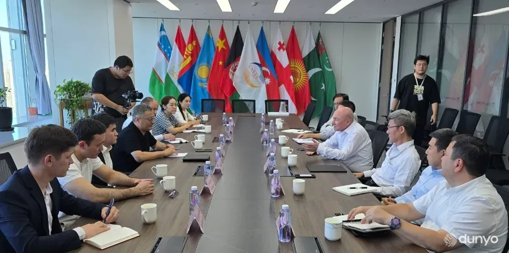 Узбекистан укрепляет связи с Институтом центральноазиатского экономического сотрудничества в КНР