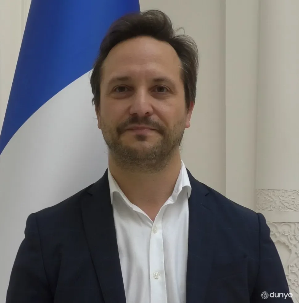 Париждан табрик: 1 сентябрь – Ўзбекистон келажаги ва унинг дунё билан муносабатларини тубдан ўзгартирган муҳим сана