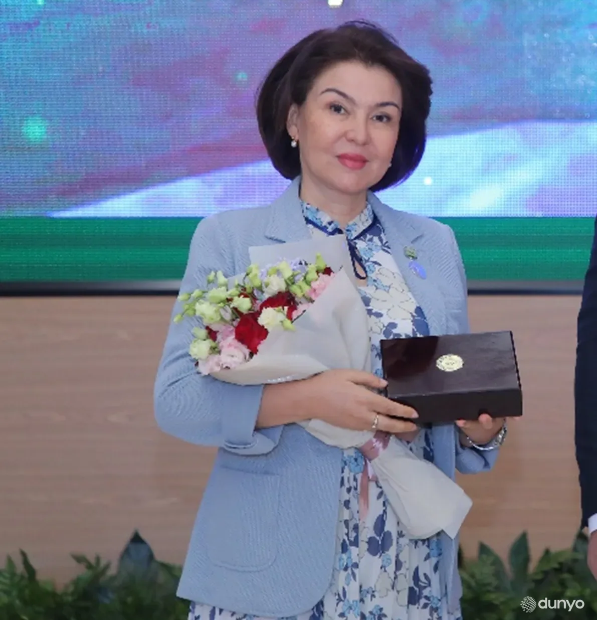 Jahon iqtisodiyoti va diplomatiya universiteti huzuridagi Akademik litsey direktori Oydin Mannopova "Sog'lom avlod uchun" ordeni bilan taqdirlandi