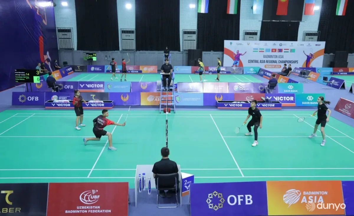 Команды Узбекистана и Казахстана встречаются в финале чемпионата Центральной Азии по бадминтону