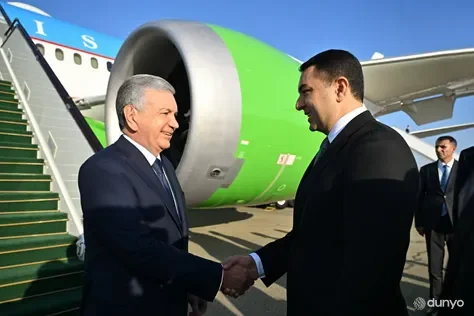 O'zbekiston Prezidenti amaliy tashrif bilan Ozarbayjonga keldi