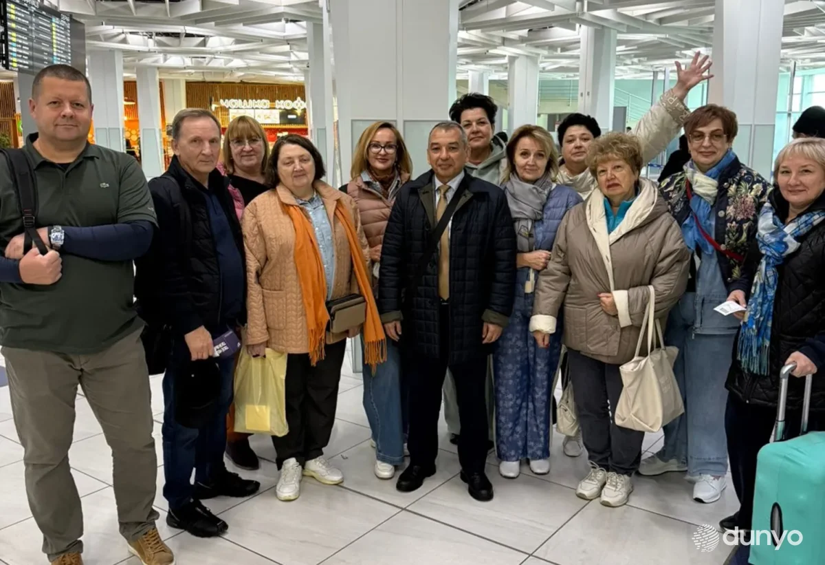 Сибир пойтахти умумтаълим мактаблари раҳбарлари делегацияси Ўзбекистонга келди