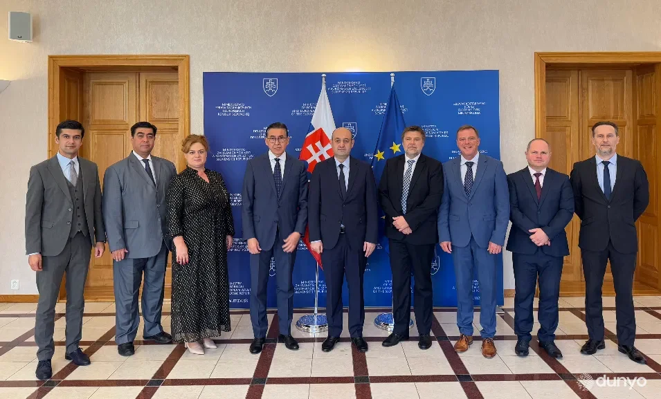 Birinchi O'zbekiston-Slovakiya konsullik maslahatlashuvlarida viza tartibini soddalashtirish, mehnat migratsiyasi, tegishli ma'lumotlar almashinuvi masalalari muhokama qilindi