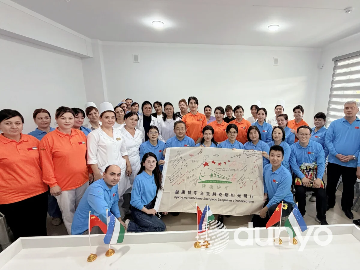 В Ургенче с участием китайских врачей 318 пациентам успешно проведены операции по удалению катаракты