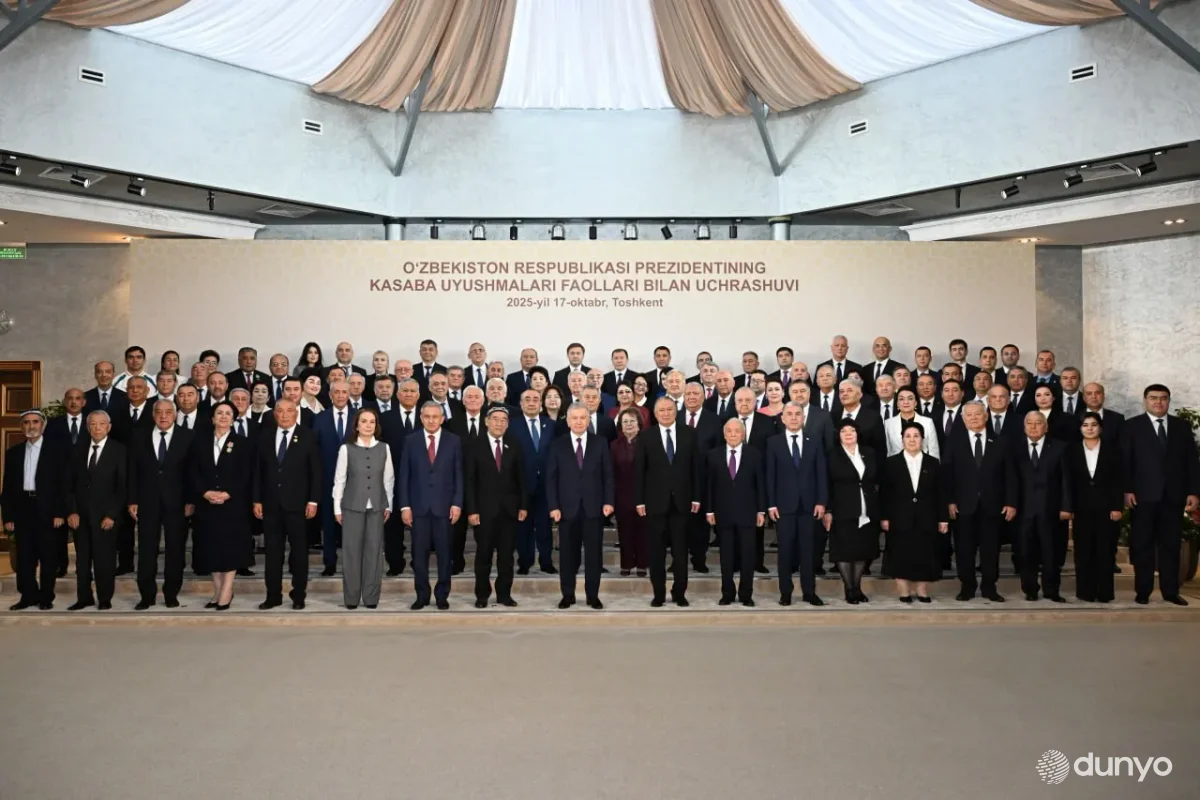 O'zbekiston Prezidenti: Biz O'zbekistonda kasaba uyushmalarining erkin va mustaqil faoliyat yuritishi uchun barcha sharoitlarni yaratib berdik va mana shu printsiplarga hamisha sodiqmiz