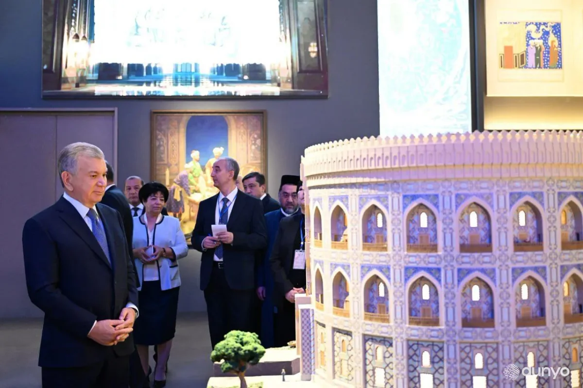 Ўзбекистон Президенти Ислом цивилизацияси марказида олиб борилаётган ишлар билан танишди