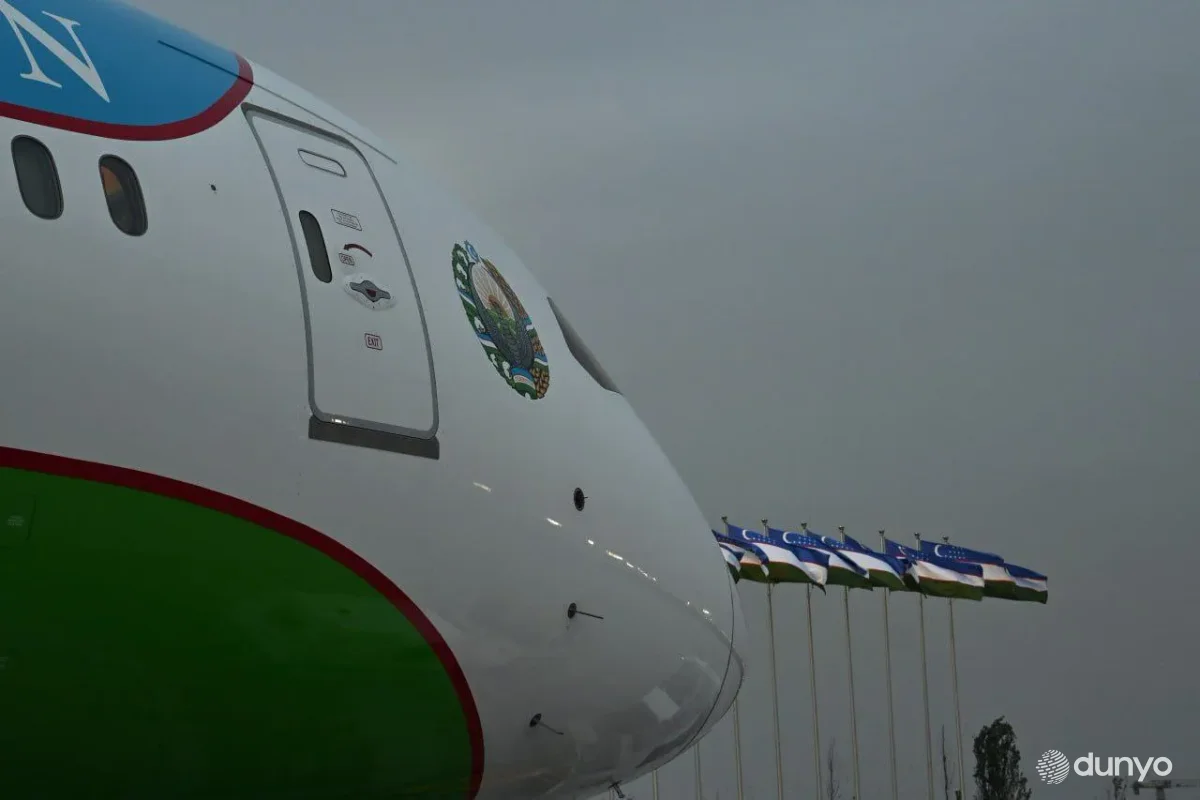 Ўзбекистон Президенти амалий ташриф билан Қатарга жўнаб кетди