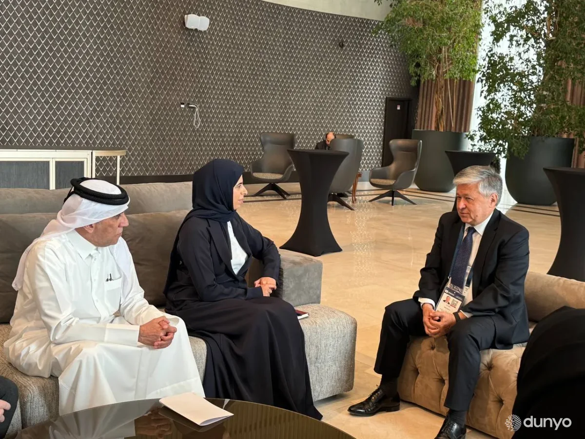 O'zbekiston tashqi ishlar vazirining birinchi o'rinbosari Samarqandda Qatar ta'lim va oliy ta'lim vaziri bilan uchrashdi