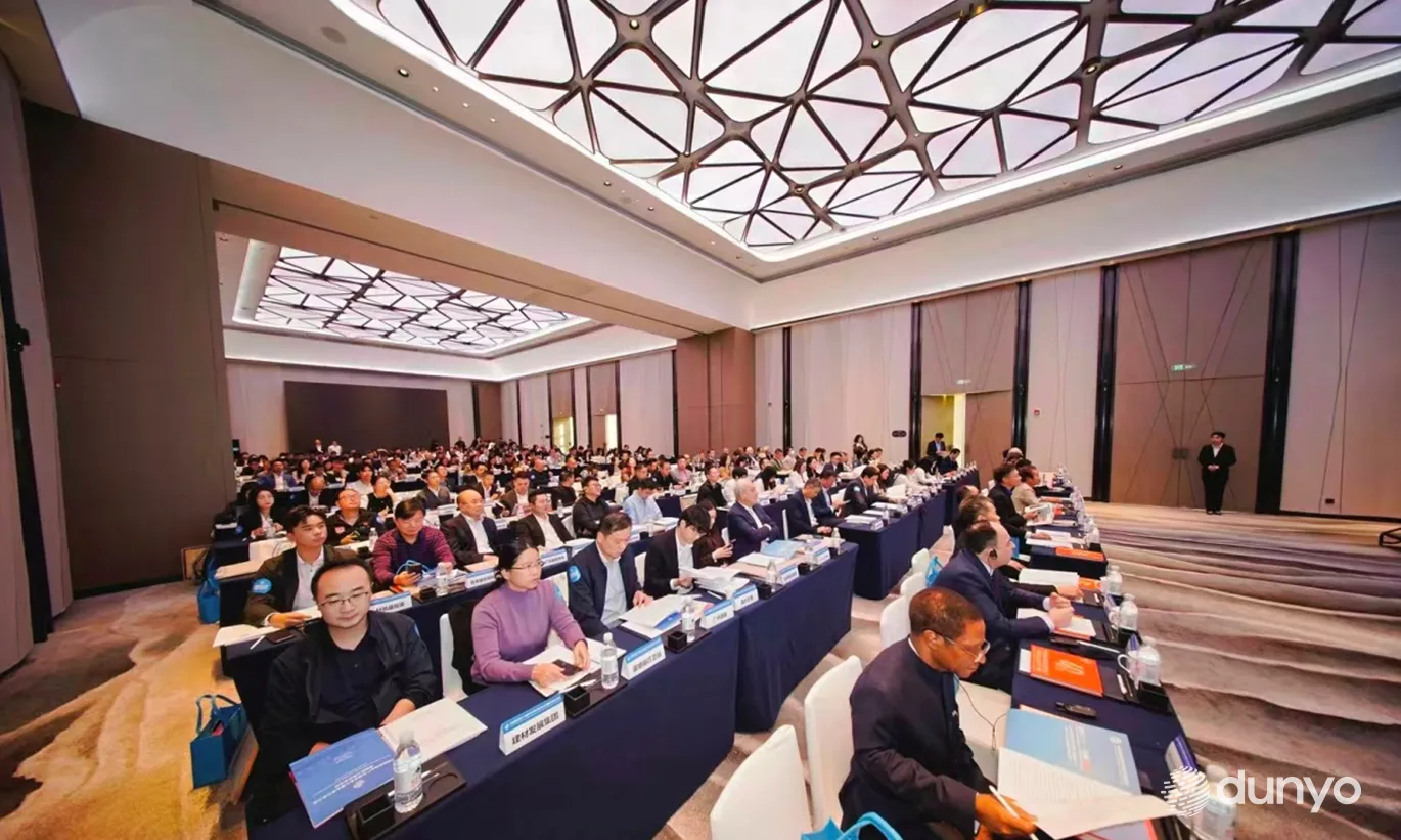 Гуанчжоуда хитойликлар билан савдо ва инвестиция бўйича келишувга эришилди