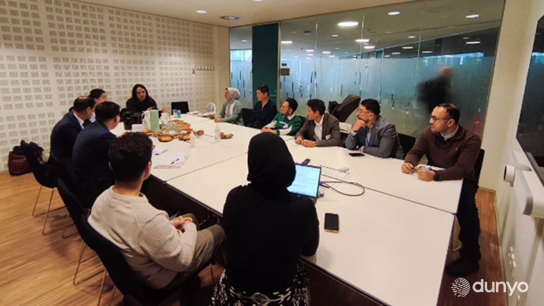 Ўзбекистон дипломатлари Копенгагенда ватандошлар билан учрашди