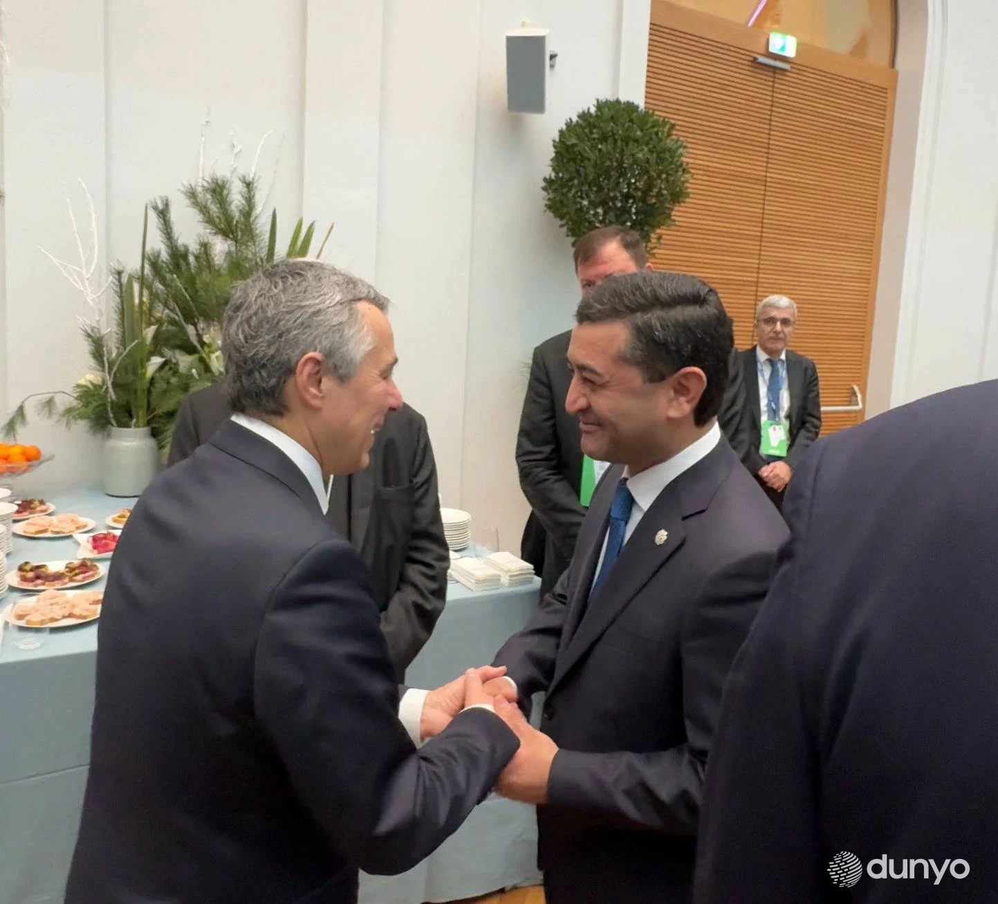 Глава МИД Узбекистана провел ряд встреч в рамках участия в заседании Совета министров иностранных дел ОБСЕ