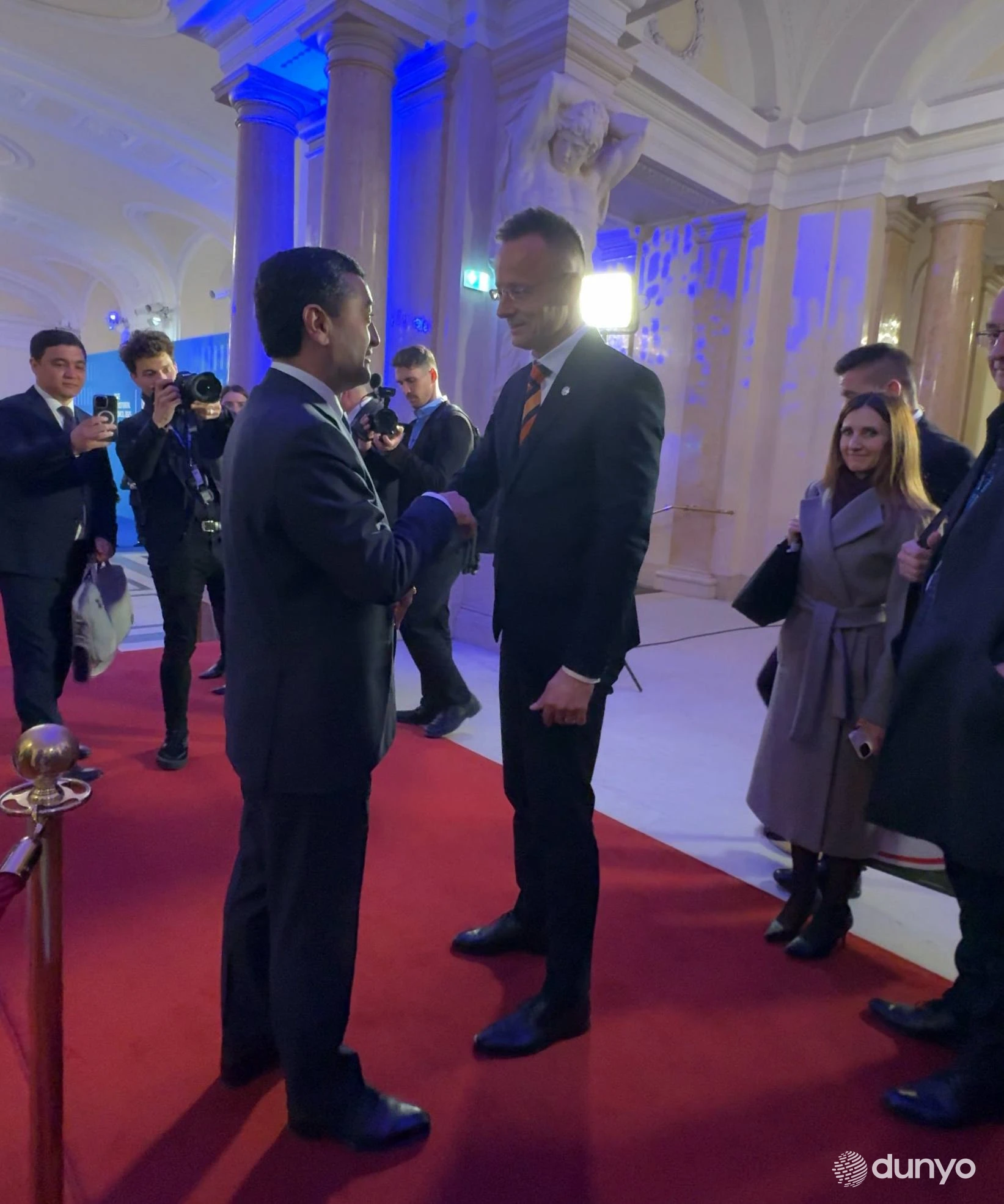 Глава МИД Узбекистана провел ряд встреч в рамках участия в заседании Совета министров иностранных дел ОБСЕ