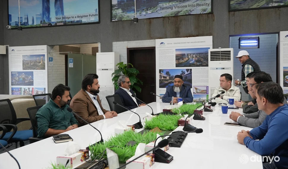 Исломободда амалга оширилаётган “Capital Smart City” ҳудудида “Янги Ўзбекистон” массиви ва боғини барпо этиш масалалари муҳокама қилинди