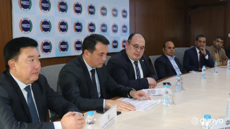 Dehlida Qoraqalpog'istonning savdo-iqtisodiy va investitsiyaviy salohiyatiga bag'ishlangan davra suhbati bo'lib o'tdi