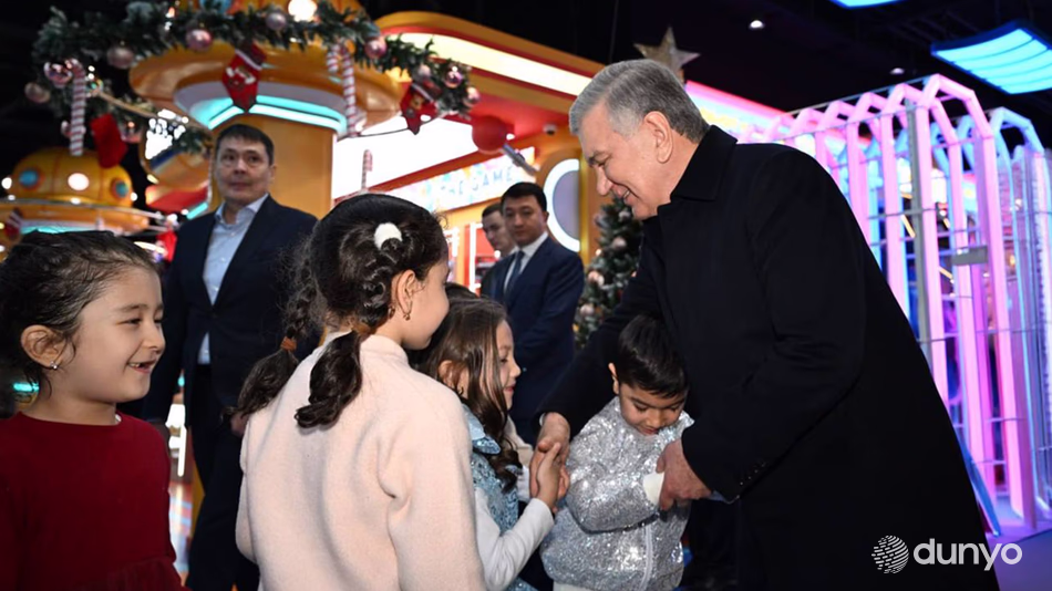 Ўзбекистон Президенти: Барча соҳаларда эришилаётган натижалар, аввало, юртимиздаги тинчлик ва халқимиз ҳамжиҳатлиги самарасидир