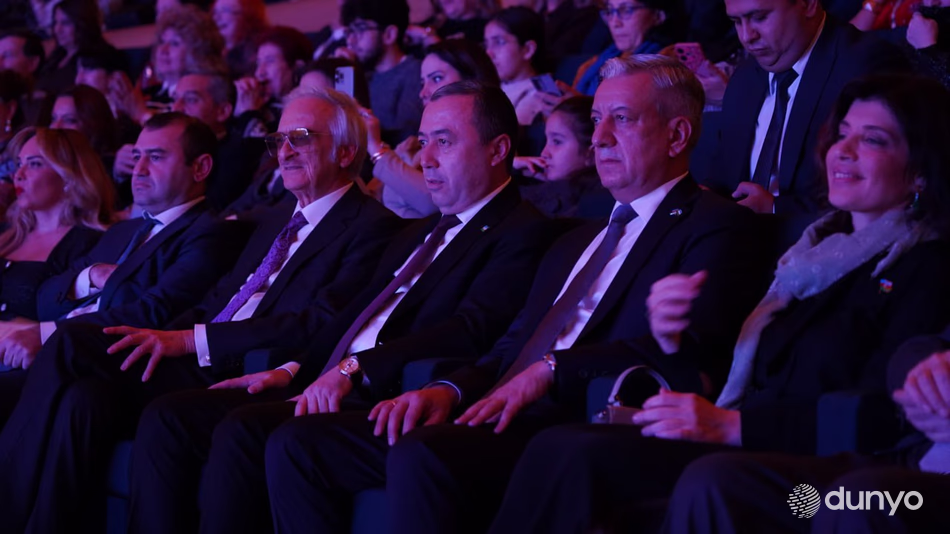 В Азербайджане проходят Дни культуры Узбекистана