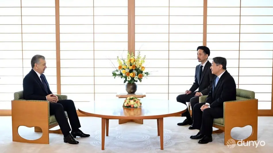 Президент Узбекистана встретился с Императором Японии