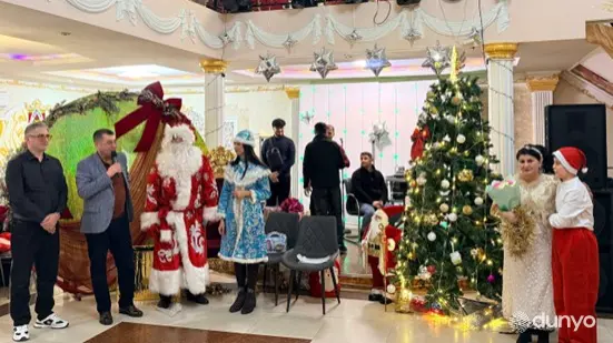 Во Владивостоке организован новогодний праздник для детей соотечественников