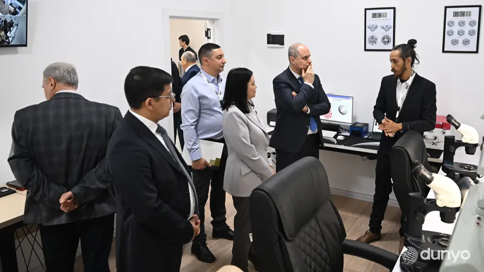 В Ташкенте открылся узбекско-израильский геммологический центр по сертификации ювелирных изделий, драгоценных камней и алмазов