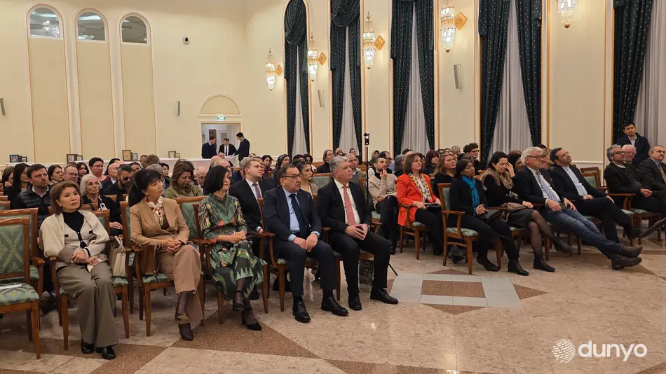 В Германии широко отметили 585-летие великого поэта и государственного деятеля Алишера Навои