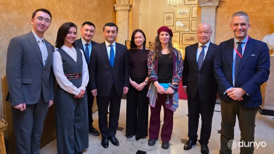 Министр иностранных дел Узбекистана принял участие во встрече официальных делегаций и студентов из Центральной Азии с Принцем Эдвардом