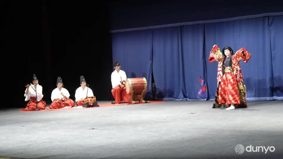 Древнее японское искусство представлено на узбекской сцене