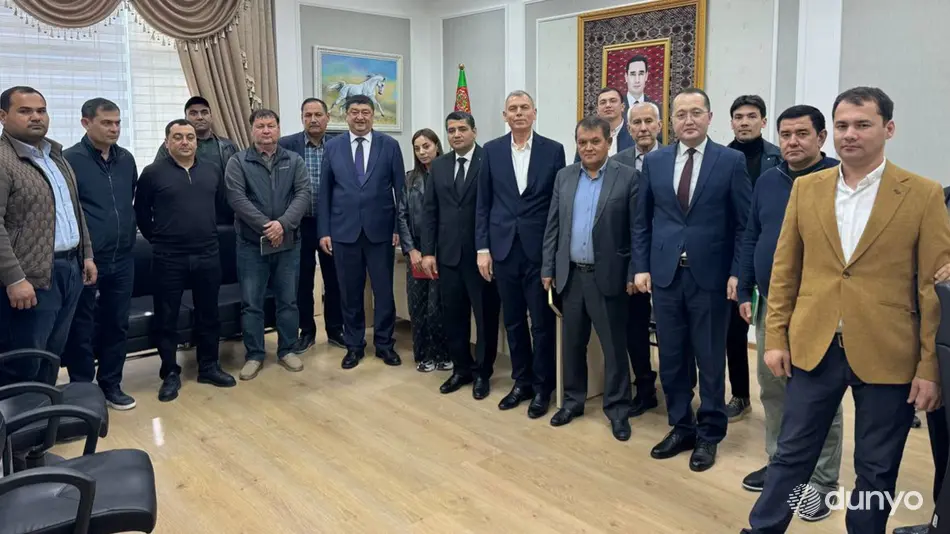 В Туркменабаде обсуждены перспективы торгово-экономического сотрудничества регионов Узбекистана и Лебапского велаята Туркменистана