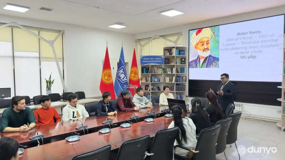 Дипломаты Узбекистана провели в Бишкеке «круглый стол» со студентами о наследии великих поэтов, мерах безопасности и поддержке молодежных инициатив