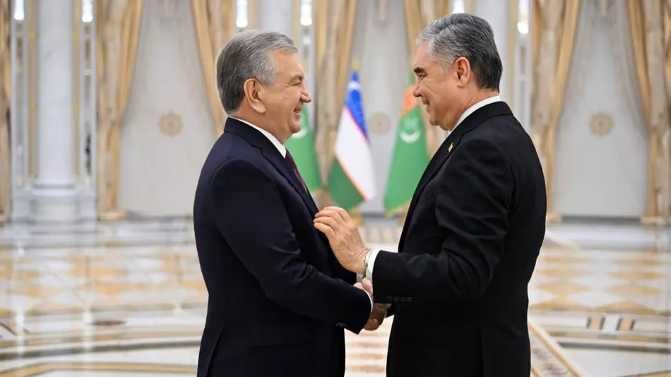 Лидеры Узбекистана и Туркменистана обменялись поздравлениями по случаю священного Рамазан Хайита и Навруза