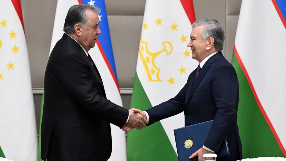 Ўзбекистон ва Тожикистон Президентлари Стратегик шериклик ва иттифоқчилик муносабатларини кенгайтириш тўғрисида қўшма баёнотни имзоладилар