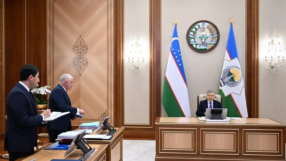 Ўзбекистон Президенти муддатли ҳарбий хизматни ўтаётган ёшларни қўллаб-қувватлашни кенгайтириш бўйича топшириқ берди