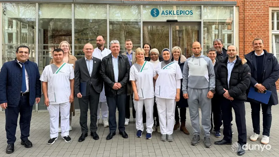 O‘zbekiston elchisi Germaniyadagi vatandosh shifokorlar bilan ko‘rishdi