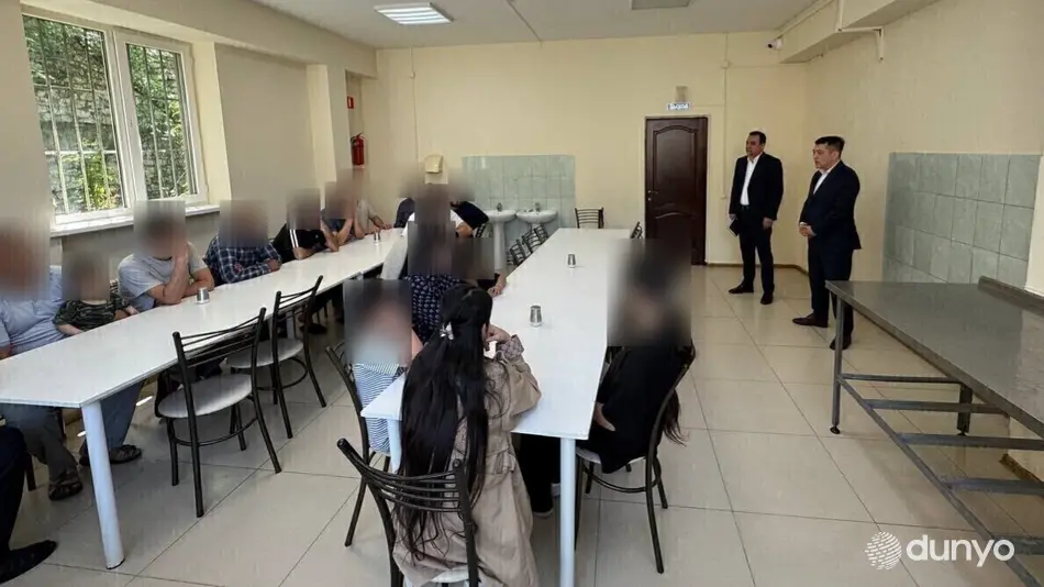 Дипломаты Узбекистана посетили сограждан в Центре временного содержания в Дагестане