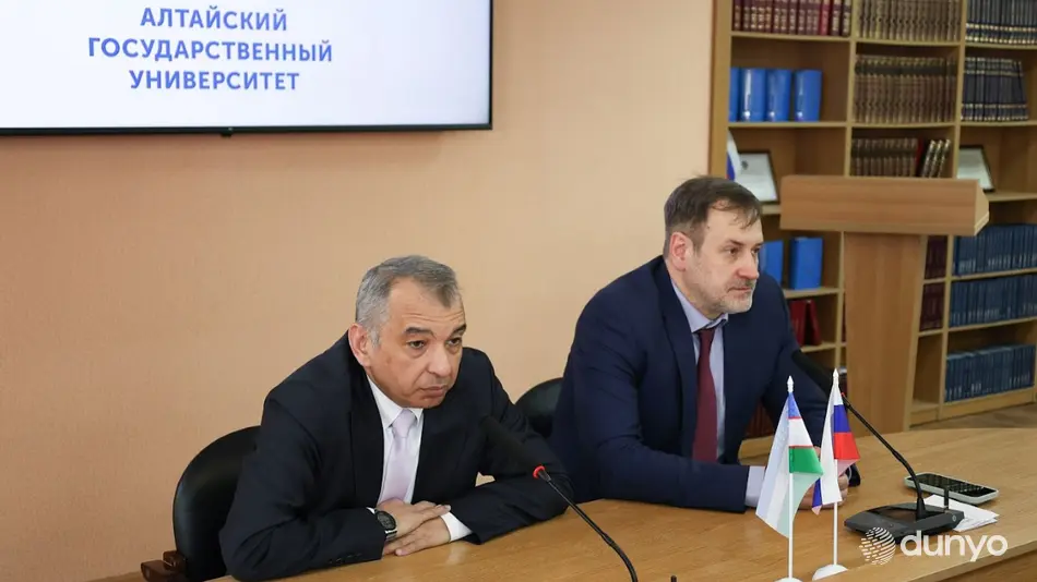 Дипломаты встретились с ректорами ведущих университетов Алтайского края и ознакомились с условиями обучения узбекских студентов