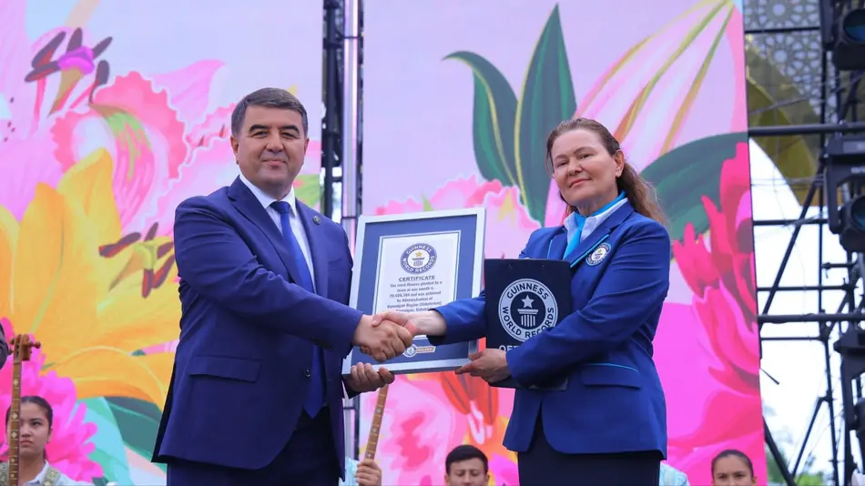 Namangan gullar festivali rasman Guinness rekordlari kitobidan joy oldi!