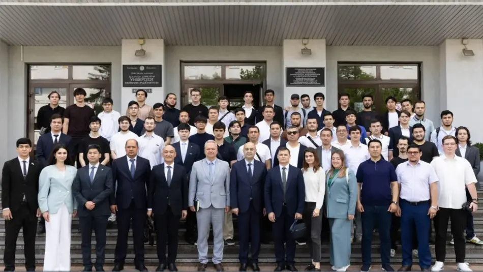 Минскда ўзбекистонлик талабалар билан очиқ мулоқот бўлиб ўтди
