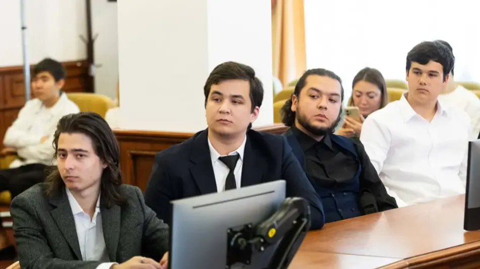 Минскда ўзбекистонлик талабалар билан очиқ мулоқот бўлиб ўтди