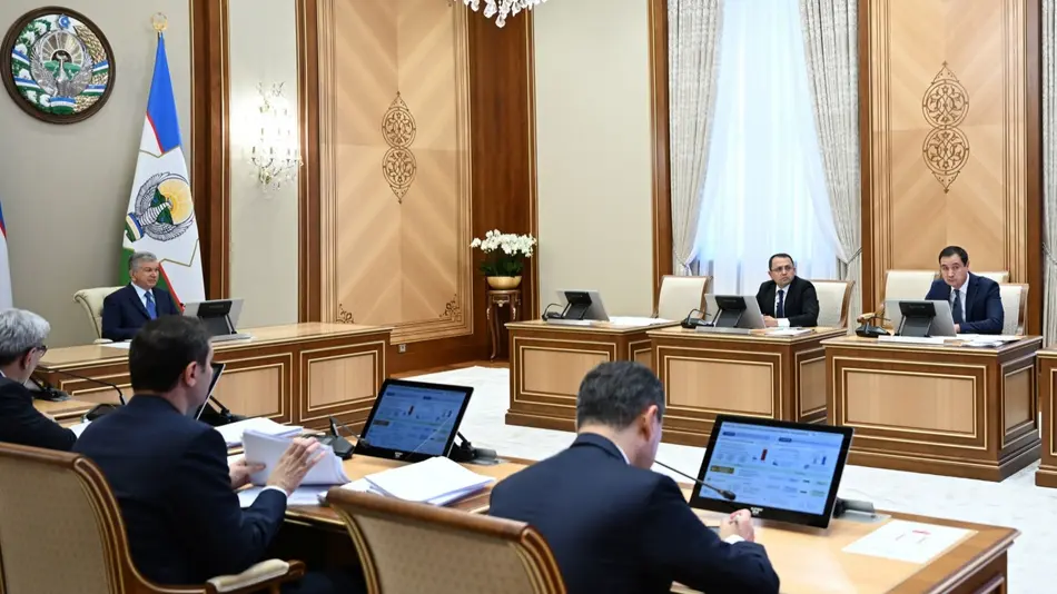 Ўзбекистон Президенти пенсия тизимини ислоҳ қилиш бўйича таклифларни кўриб чиқд