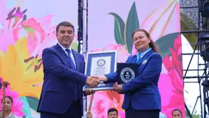 Namangan gullar festivali rasman Guinness rekordlari kitobidan joy oldi!