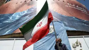 США и Иран продолжают обмен ударами