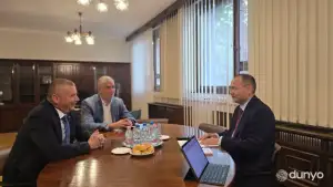 Посол Узбекистана встретился с министром обороны Венгрии