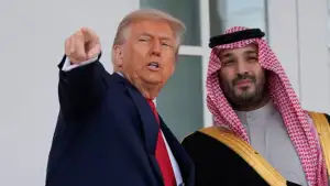 «AP»: Дональд Трамп одобрил ядерное соглашение с Саудовской Аравией, допускающее обогащение урана