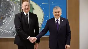 Президент Азербайджана искренне поздравил лидера Узбекистана с днем рождения