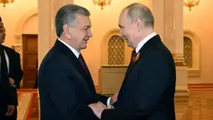 Президенты Узбекистана и России провели телефонный разговор