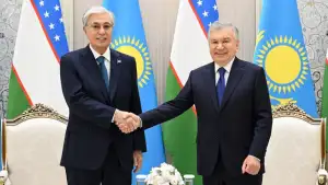 Президент Узбекистана по телефону поздравил Президента Казахстана с успешным проведением выборов в Курултай
