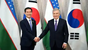 Президент Узбекистана принял руководителя компании «Incheon International Airport Corporation»