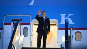 Президент Узбекистана завершил рабочий визит в Баку